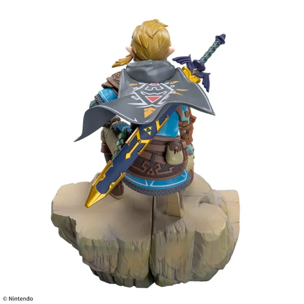NINTENDO LEGEND OF ZELDA LINK FIGURIZMA