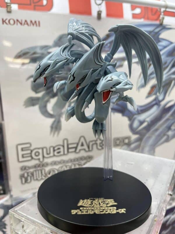 BLUE EYES ULTIMATE DRAGON